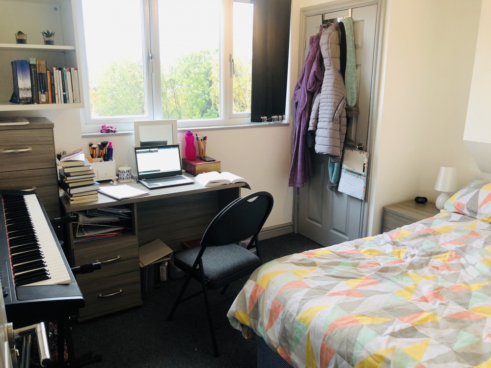 School Terrace, off Hubert Road, Selly Oak, B29 6DY