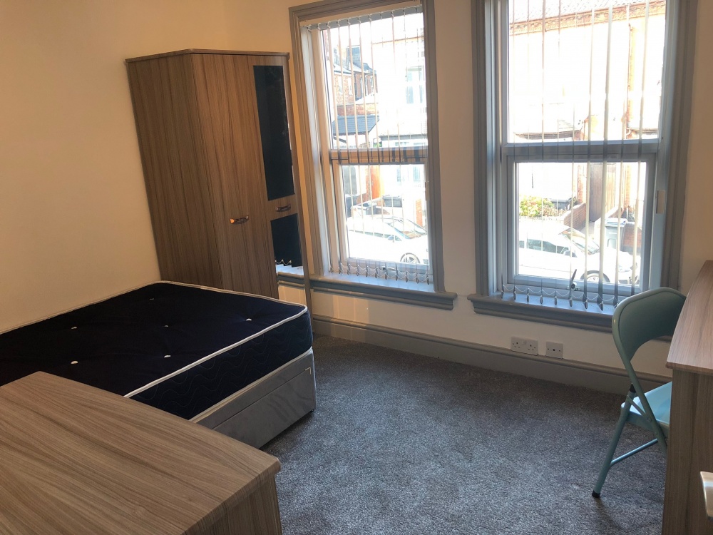 Heeley Road, Birmingham, Selly Oak, B29 6DP