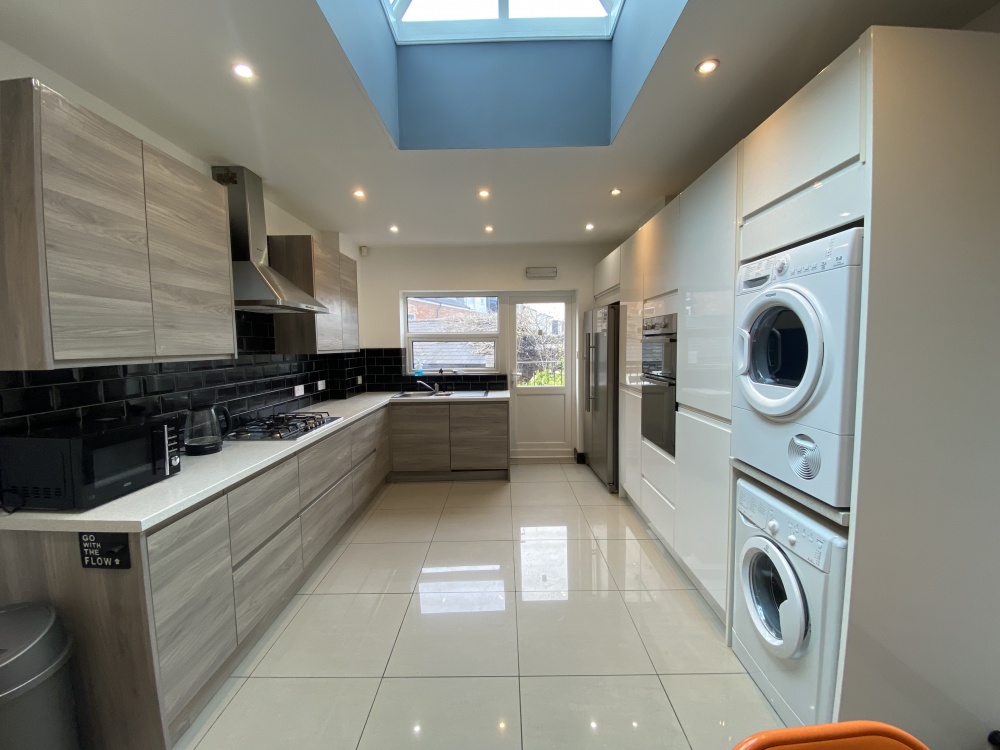 Heeley Road, Birmingham, Selly Oak, B29 6DP
