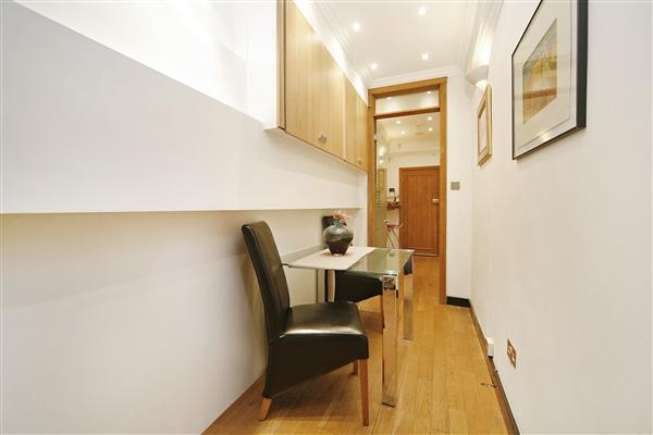 Queensgate, , London, Sw7