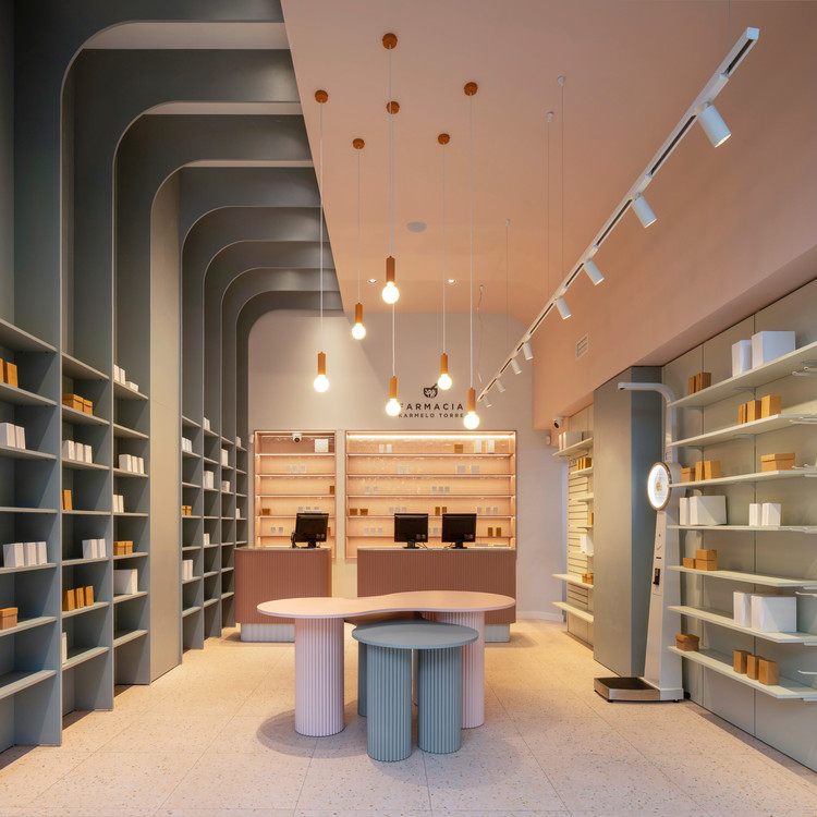 Farmacia Karmelo Torre Polo Estudio