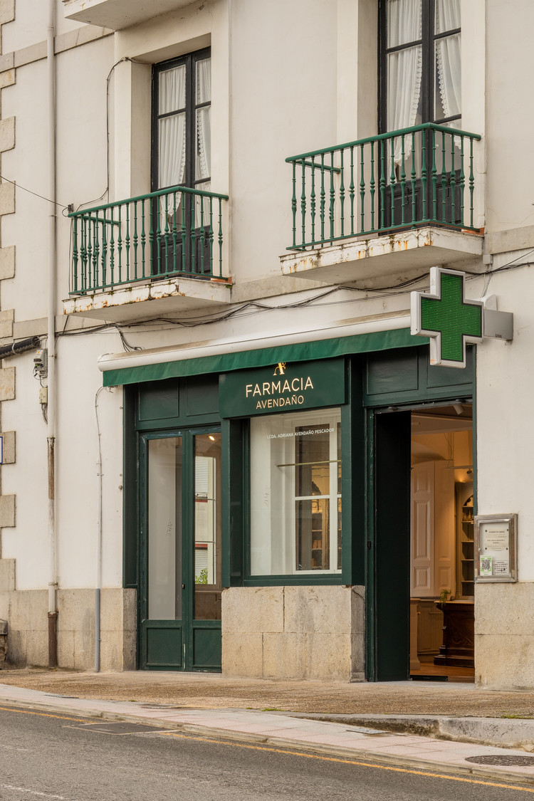 Farmacia Avendaño Polo Estudio