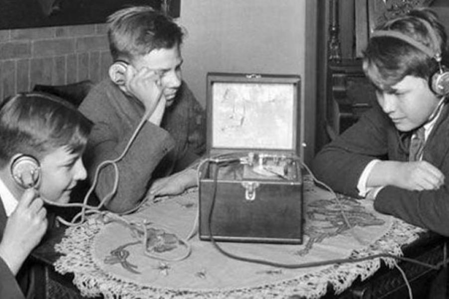 Podcast recommendations to start off 2017