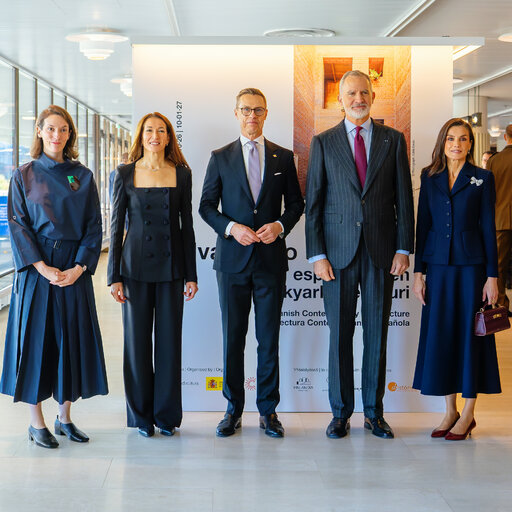 Espanjan kuningaspari avasi espanjalaisen Alvar Aalto -n&auml;yttelyn Finlandia-talossa Jere Kokko Finlandia-talo Oy