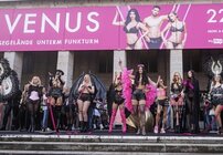 Mit&auml; pariskunta l&ouml;ysi<br />
Berliinin Venus<br />
erotiikkamessuilta?