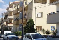 Autoillen Kyproksella -<br />
Erikoiseen liikenteeseen tottuu