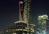 Pieni saari ja iso Bangkok<br />
TUNTEMATTOMAMPI THAIMAA