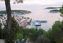 Purjelaivalla Dalmatian<br />
rannikolla Kroatiassa