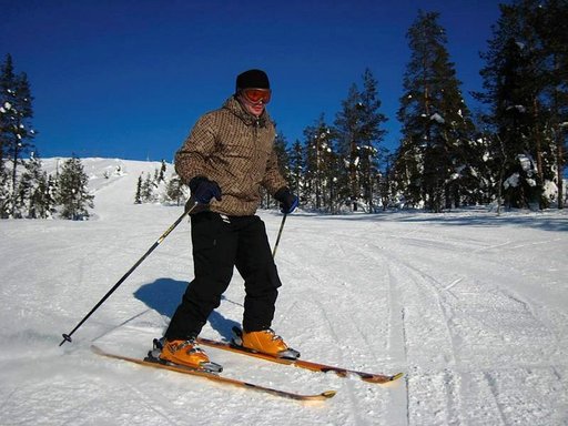 Levistä jälleen Suomen<br />
vuoden hiihtokeskus