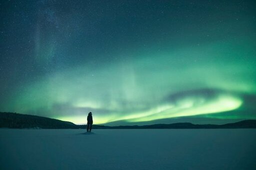 Lapland Luxury palkittiin World Luxury Travel Awards 2026 -gaalassa Suomen parhaana yksil&ouml;llisiin luksusmatkoihin erikoistuneena matkatoimistona kategoriassa Best Bespoke Experience Travel Agency. Palkinto on tunnustus pitk&auml;j&auml;nteisest&auml; sitoutumisesta laatuun, huippuosaamiseen ja merkitt&auml;ville saavutuksille kansainv&auml;lisell&auml; matkailualalla.