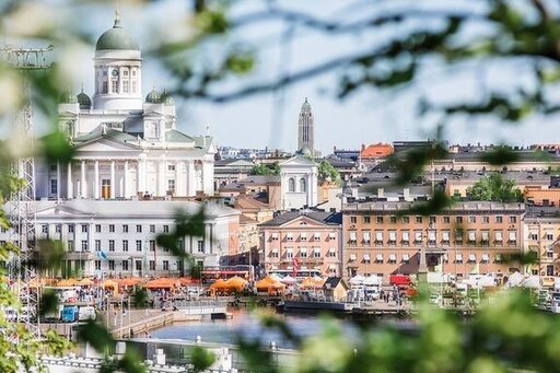 Senaatintorin kesäteatterille<br />
ei löytynyt toteuttajaa