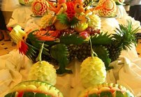 RISTEILLEN<br />
Shanghaista Japaniin