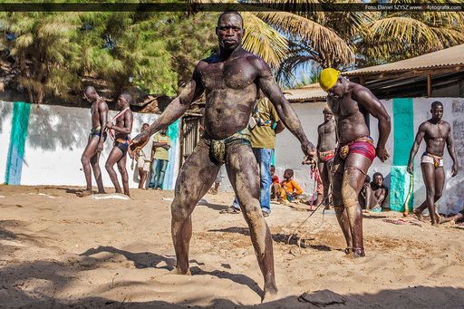 Gambian kutsutaan nyt<br />
erilaiselle elämysmatkalle