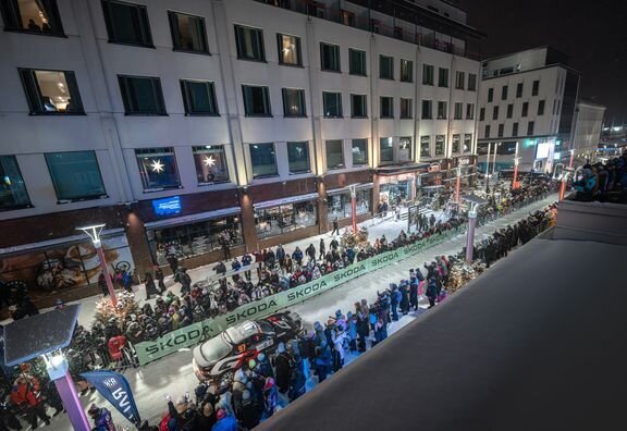 Santas Hotels is&auml;nn&ouml;i j&auml;lleen<br />
Tunrurirallia Rovaniemell&auml;