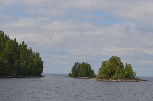 Laatokassa on 500 saarta, useat entisellä Suomen alueella.
 