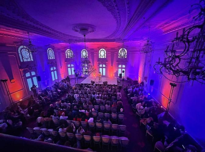 "EL ECO DE LA SIERRA" CON DEPEDRO Y AMPARO SÁNCHEZ