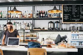 Bar e café
