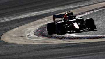Verstappen test Bahrein