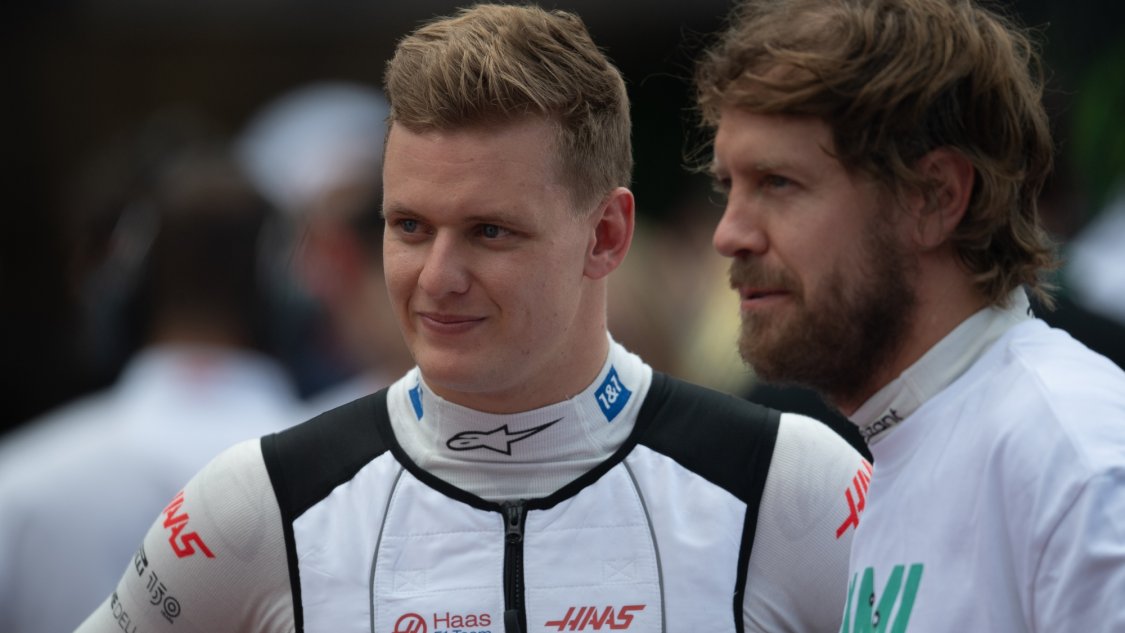 Vettel op de bres voor ploeterende Mick Schumacher: \