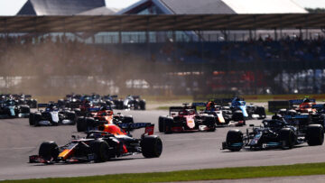 Silverstone start sprint race