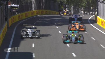 Alonso hold up Verstappen Baku screenshot