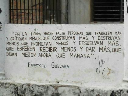 El mundo cambia con tu ejemplo, no con tu opinión.