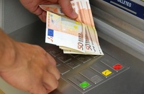 Dónde puedo disponer de efectivo sin coste con mi tarjeta