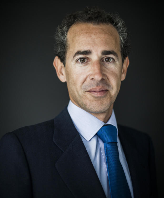 Álvaro Guzmán de Lázaro