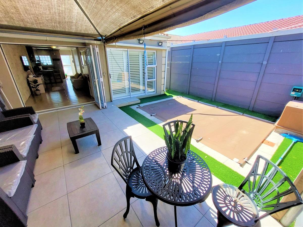 House For Sale in Vanguard IOL Property