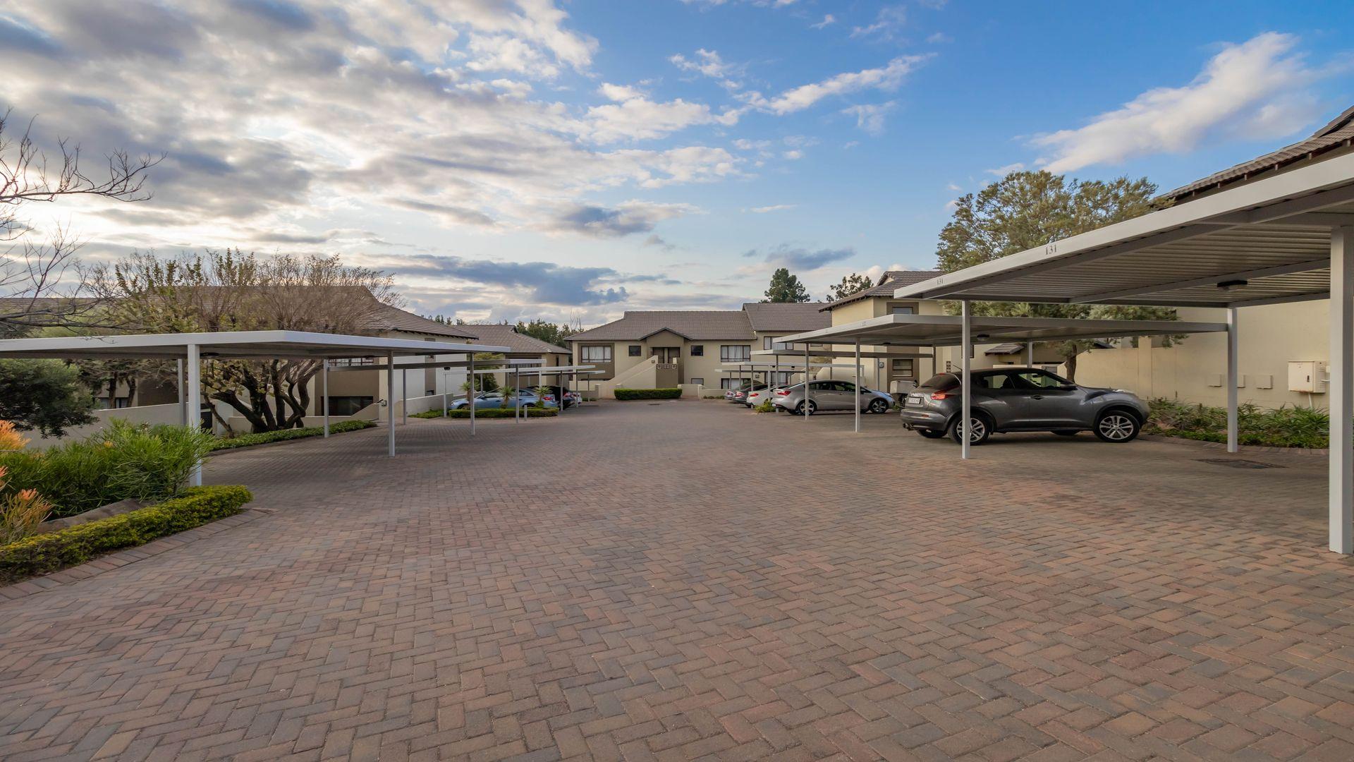 Duplex Townhouse sectional For Sale in Fourways IOL Property