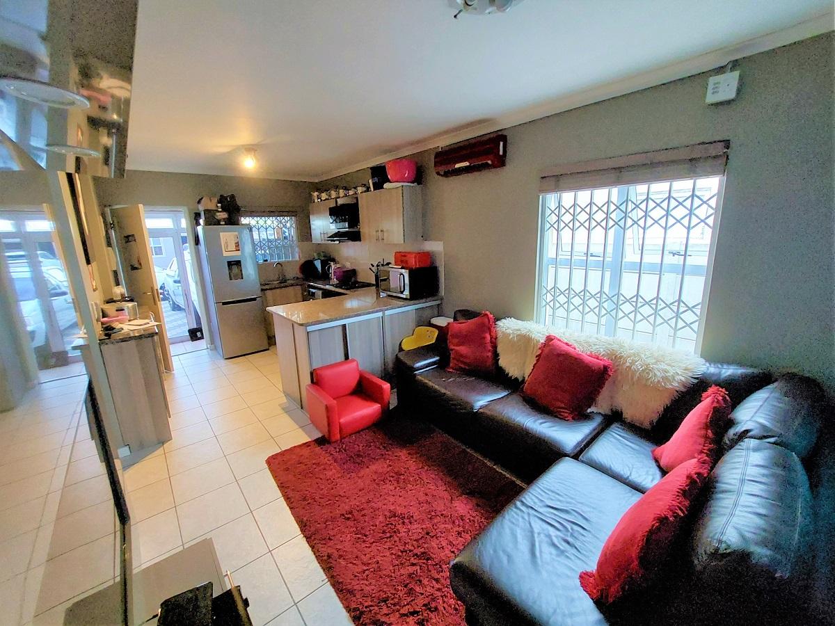 House For Sale in Vanguard IOL Property