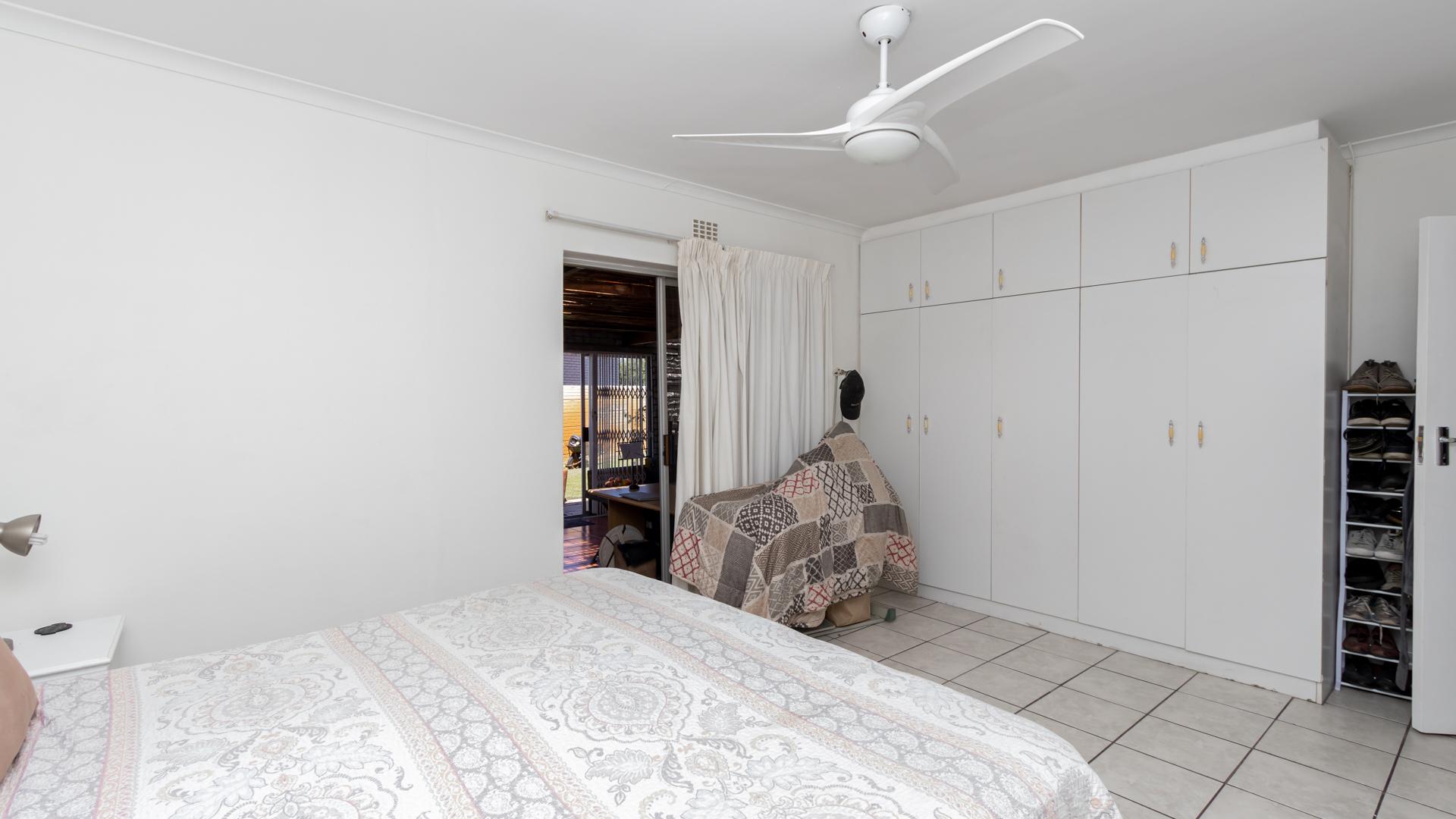 House For Sale in Soneike IOL Property