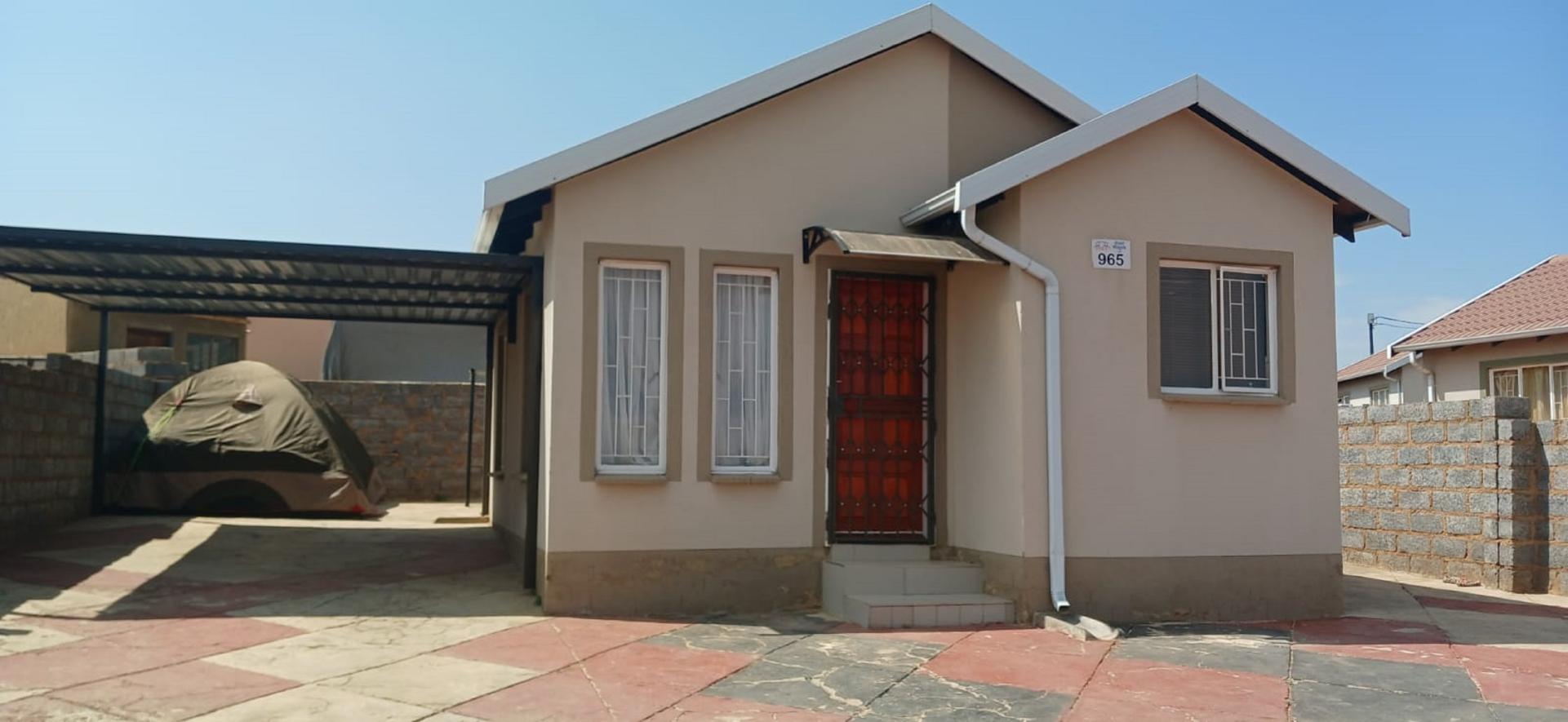 House For Sale in Kagiso IOL Property