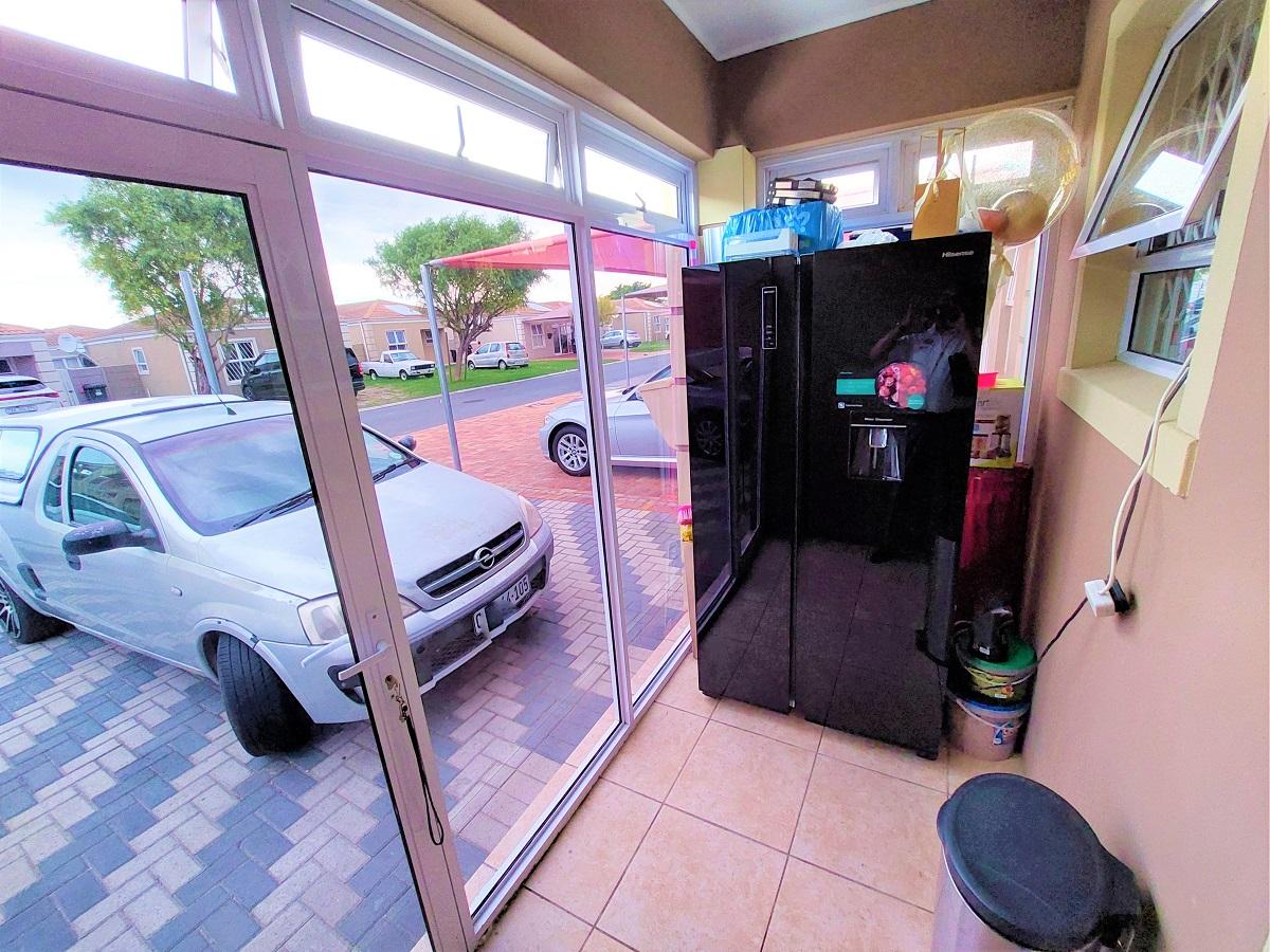 House For Sale in Vanguard IOL Property