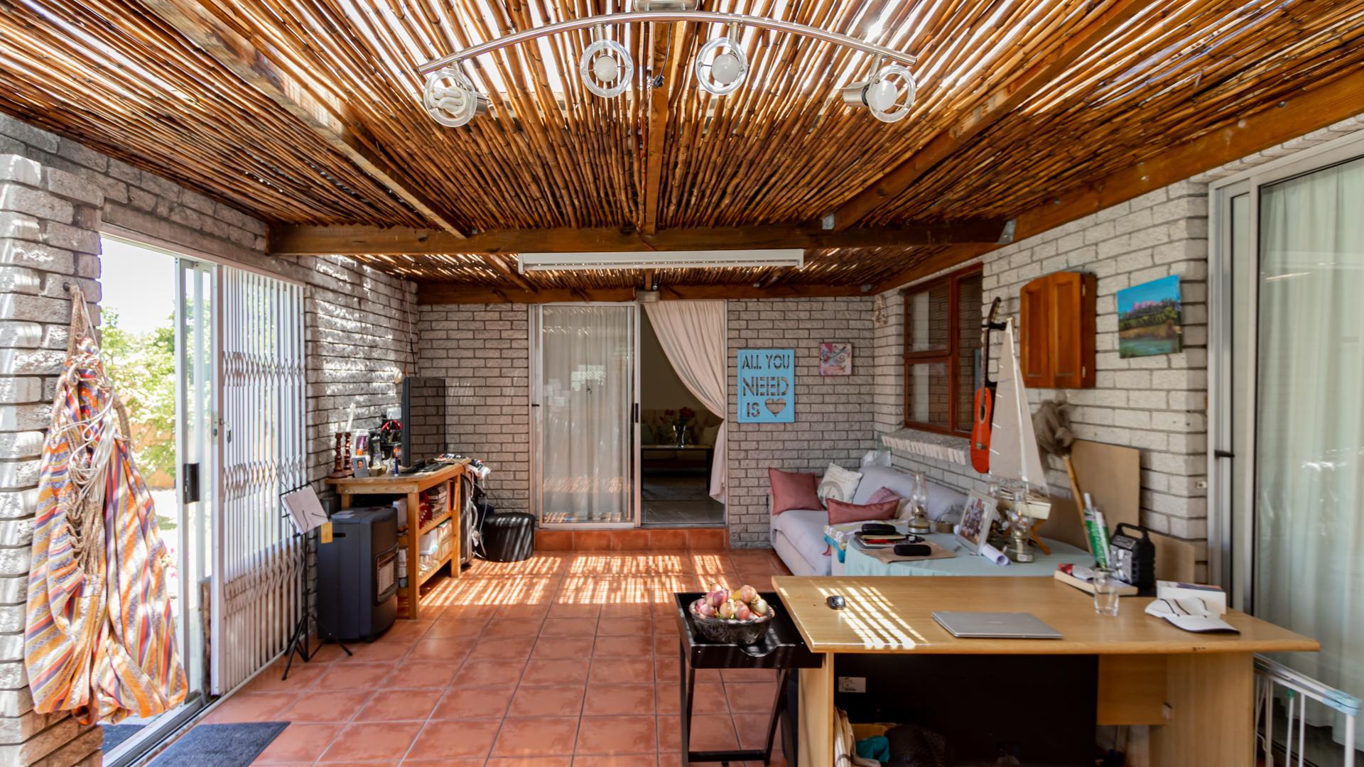 House For Sale in Soneike IOL Property