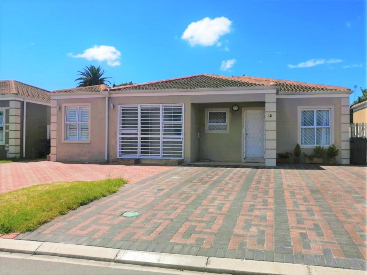 House For Sale in Vanguard IOL Property