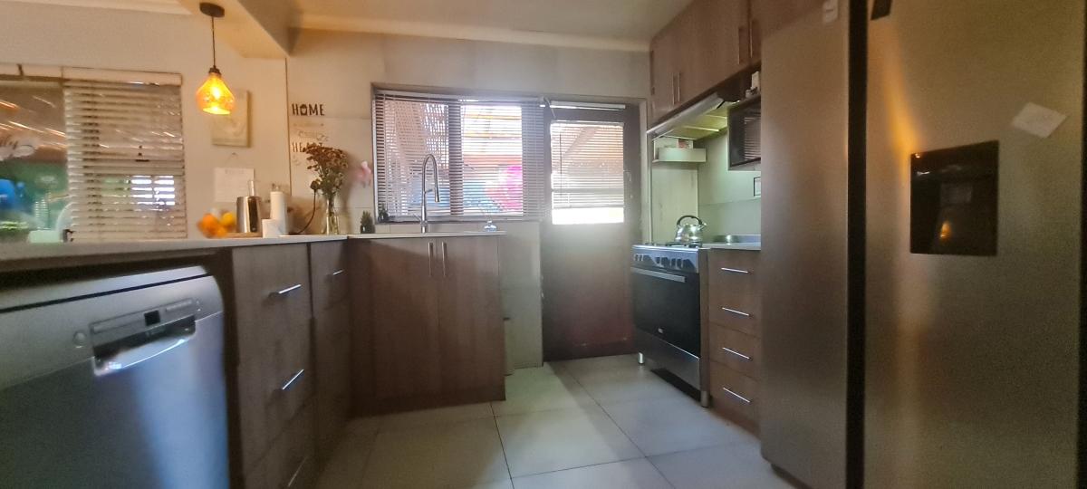 House For Sale in Tuscany Glen IOL Property