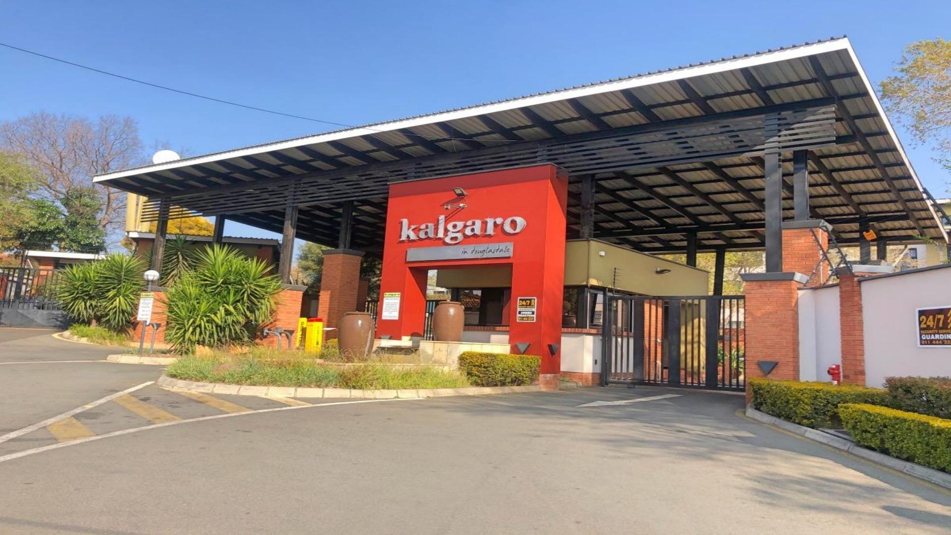 Apartment To Let in Douglasdale IOL Property