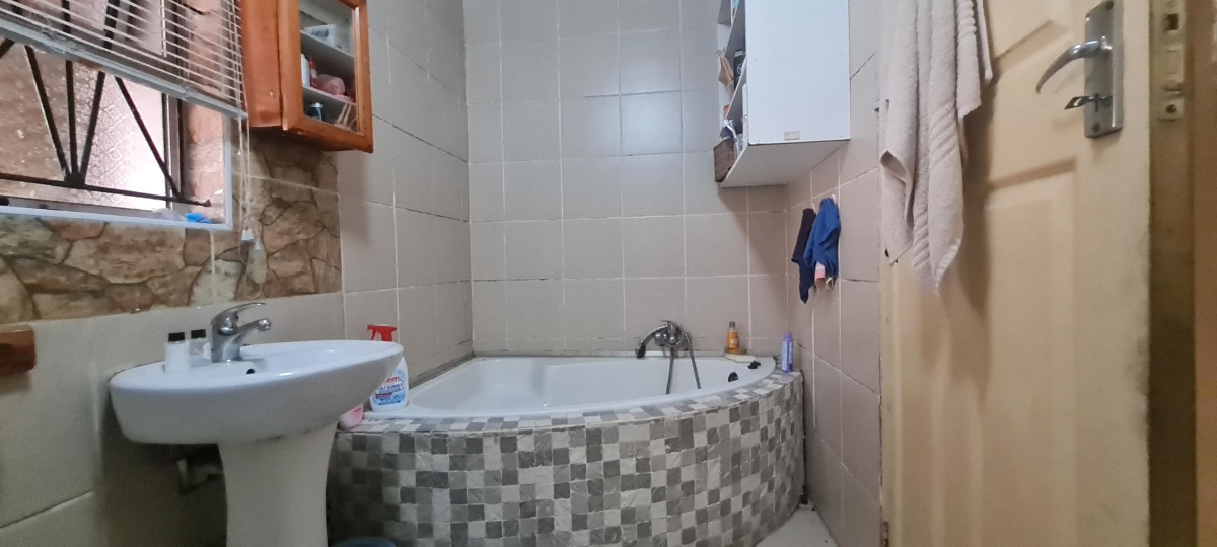 House For Sale in Tuscany Glen IOL Property