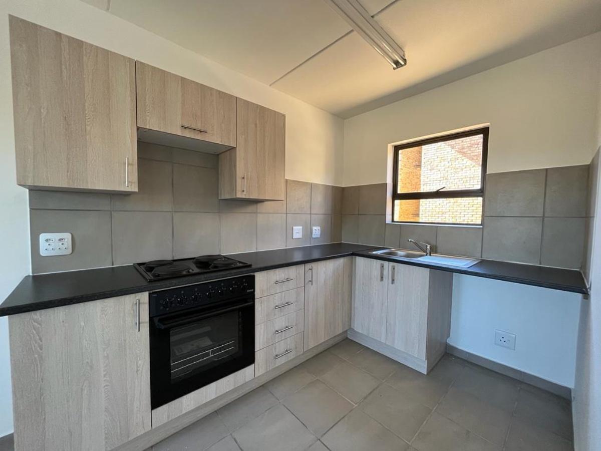 Apartment To Let in Albertsdal IOL Property