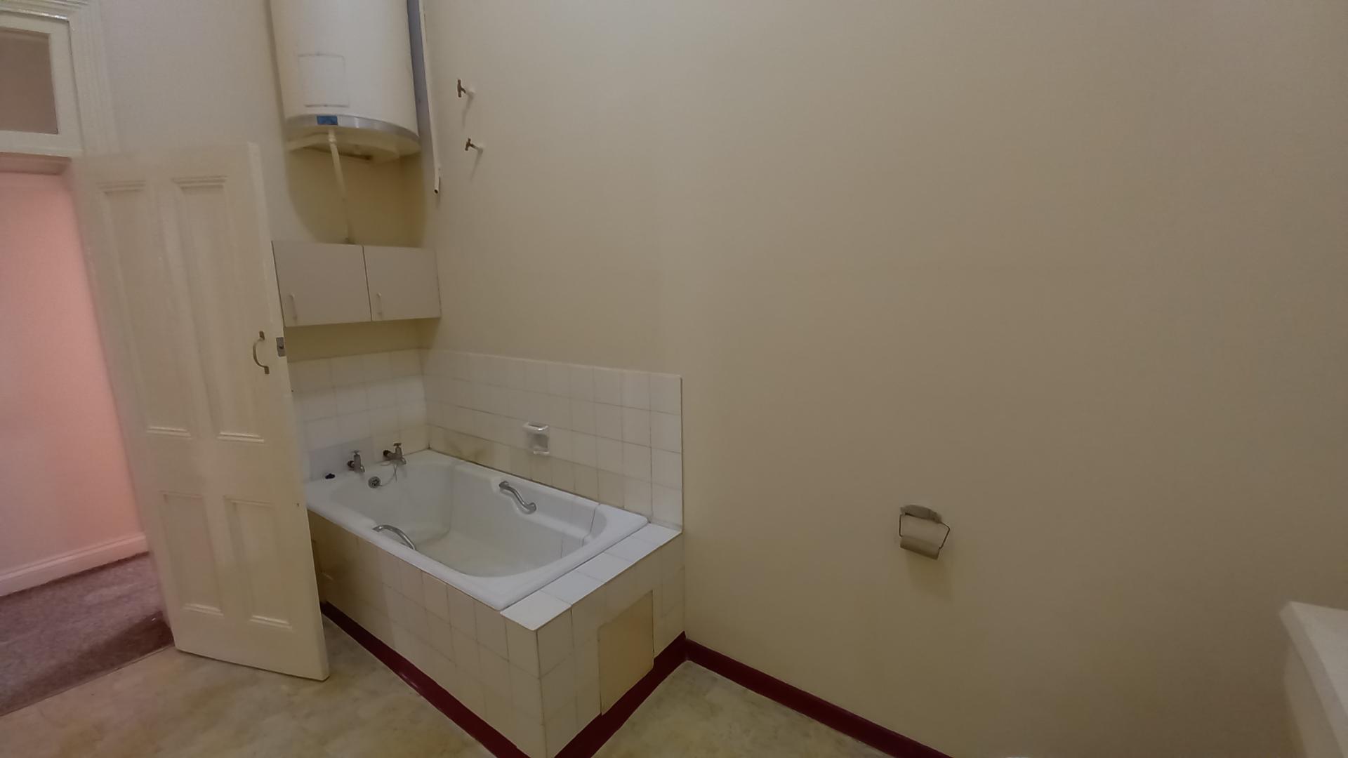 Flat To Let in Oudtshoorn Central IOL Property