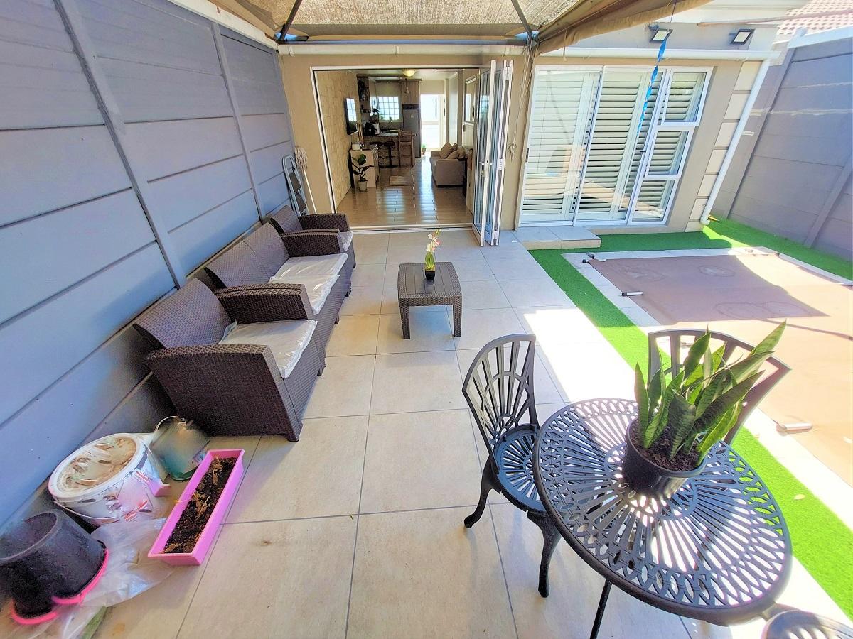 House For Sale in Vanguard IOL Property