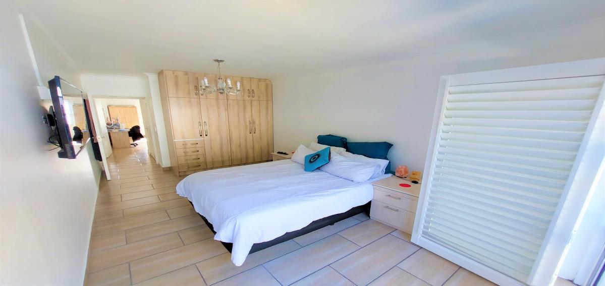 House For Sale in Vanguard IOL Property