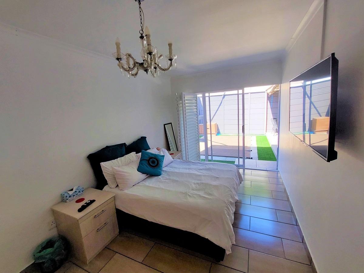 House For Sale in Vanguard IOL Property