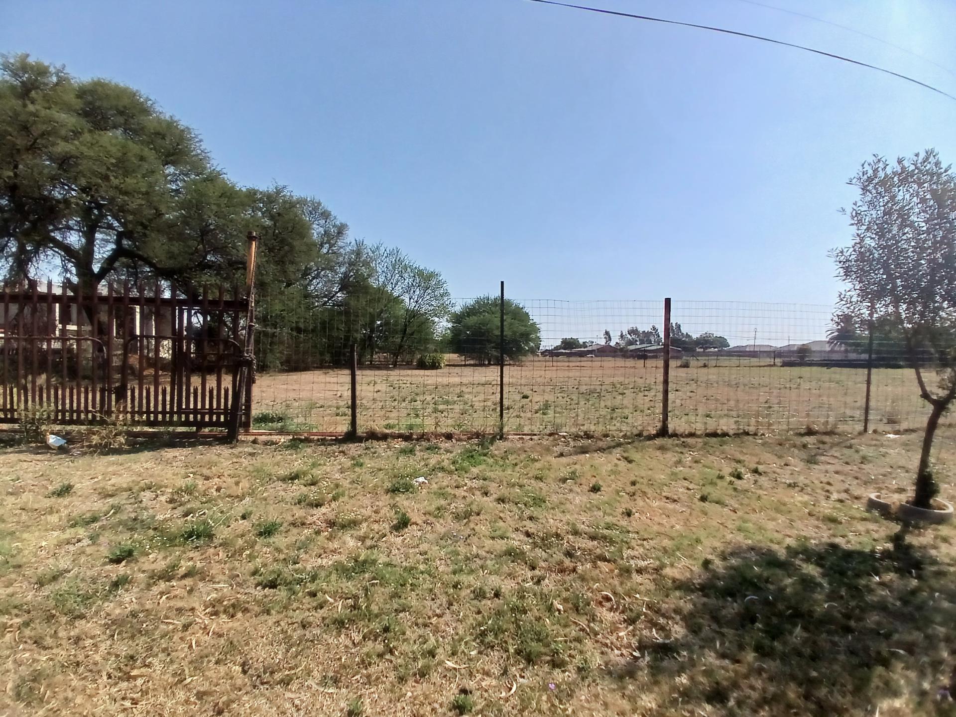 Vacant Stand For Sale in Riversdale IOL Property