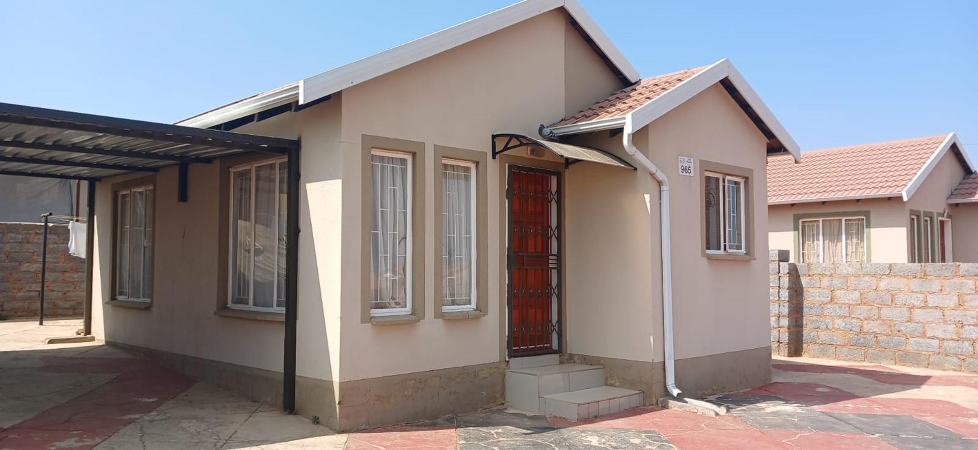 House For Sale in Kagiso IOL Property