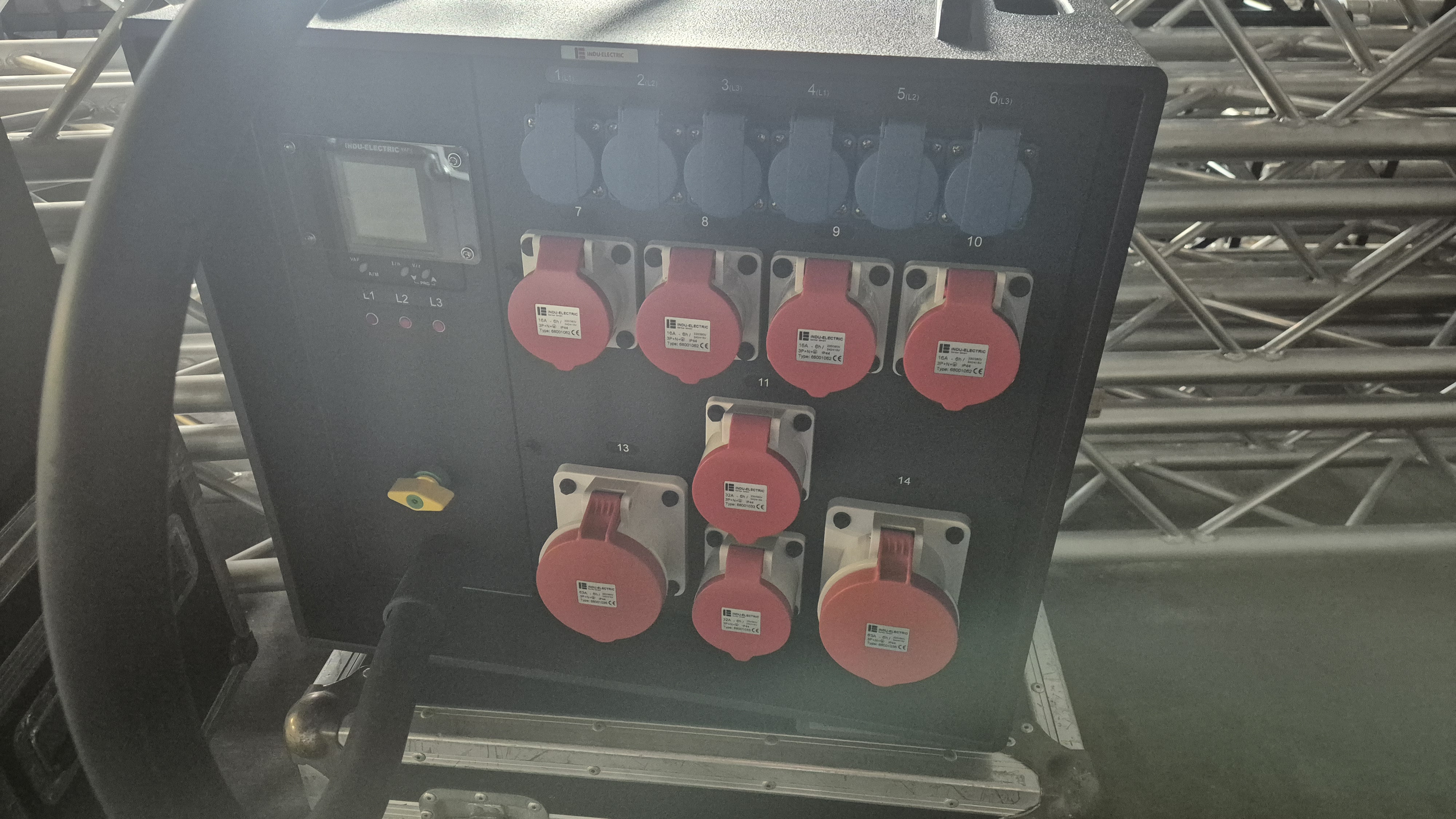 Verteiler Boden (Indu) CEE 125A -> 2x 63A / 2x 32A / 4x 16A / 6x SchuKo