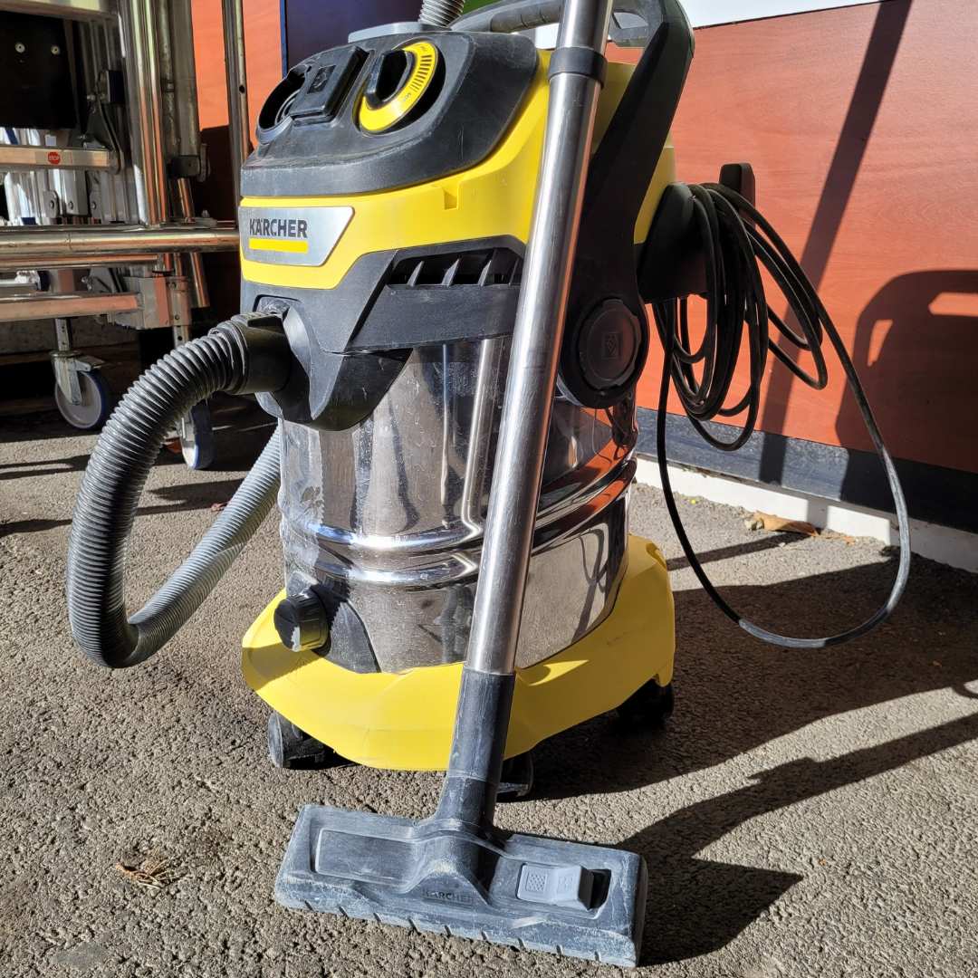 location aspi karcher eau poussière ozlaloc.png