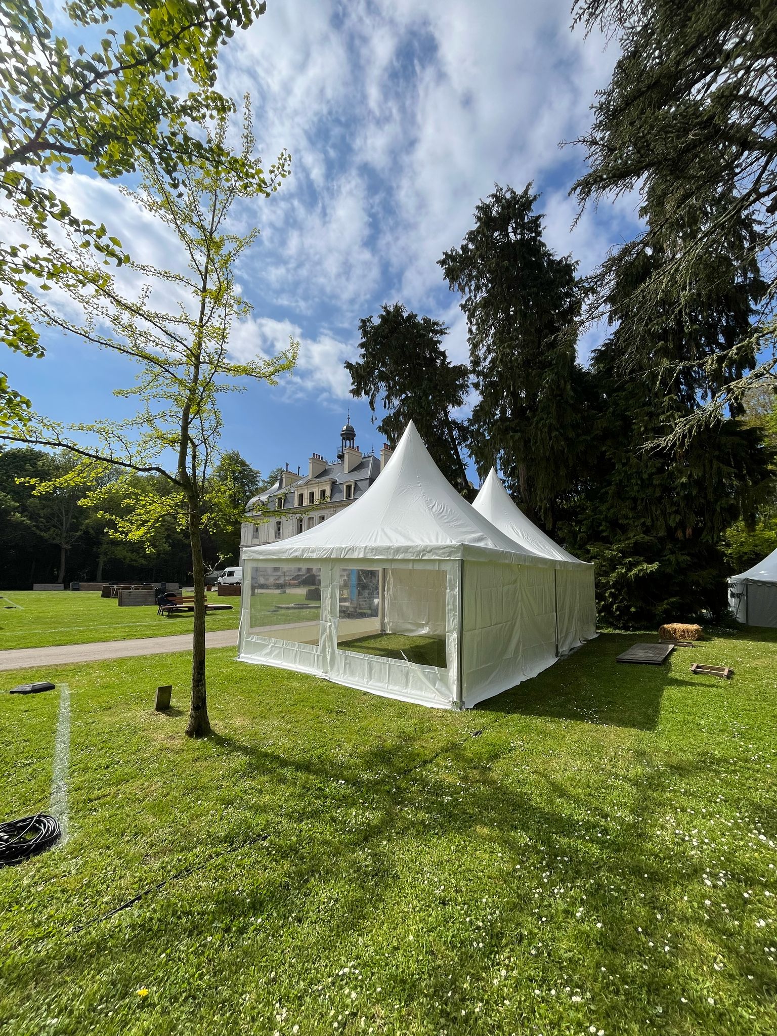 location pagode 5x5 - barnum garden.jpg