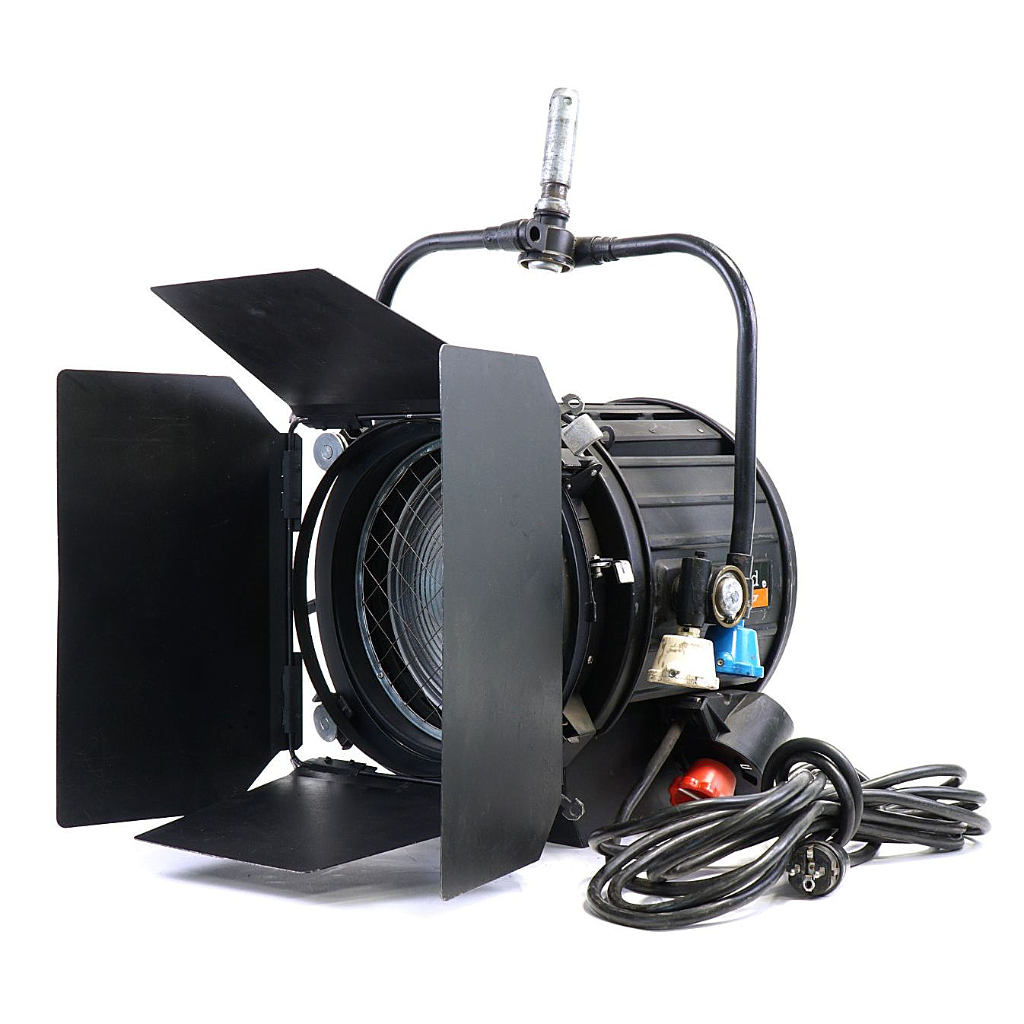 Strand Castor - Fresnel 2kW P.O.